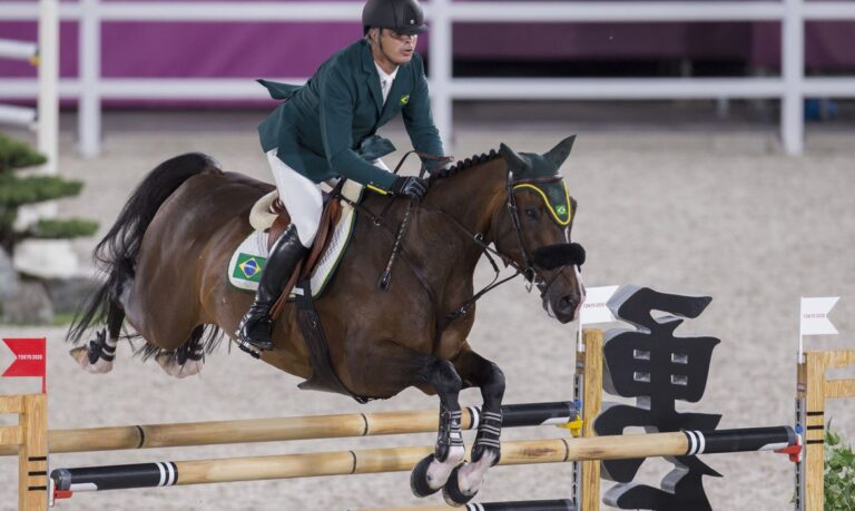 Hipismo salto: Brasil vai à final por equipes, após 17 anos sem pódio