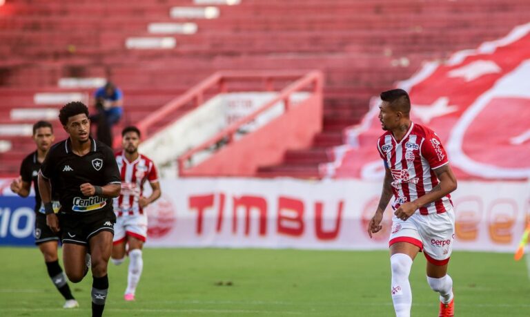 Série B: Botafogo recebe o Náutico no estádio Nilton Santos