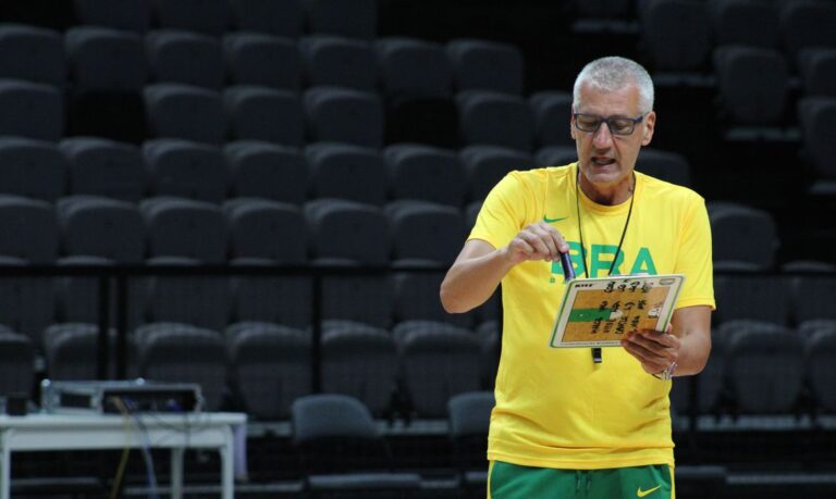 Aleksandar Petrovic deixa comando técnico da seleção de basquete