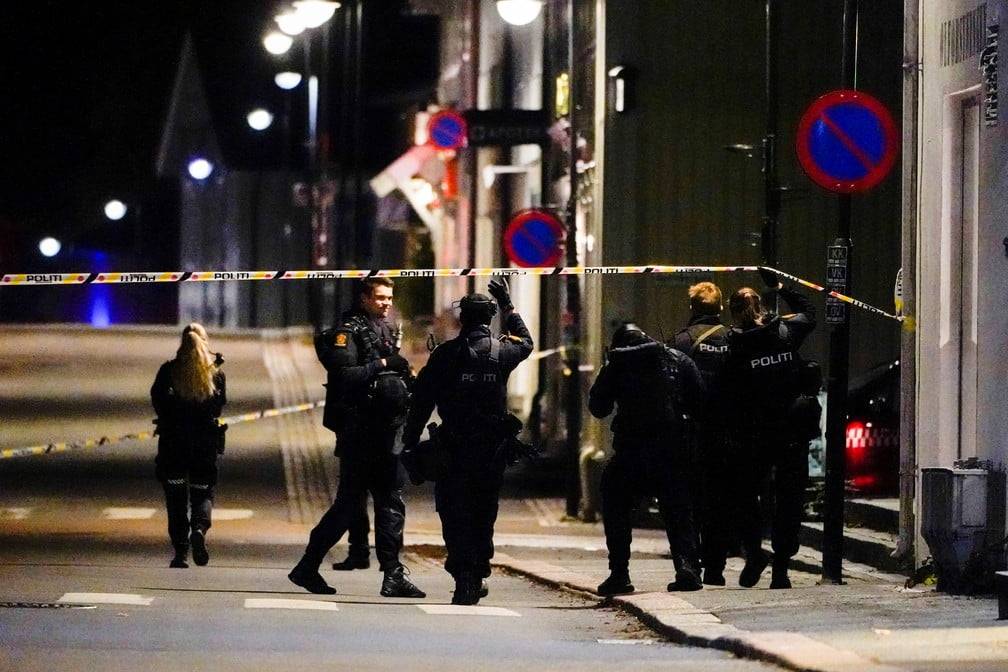 Ataque com arco e flecha na Noruega deixa mortos e feridos; polícia não descarta terrorismo