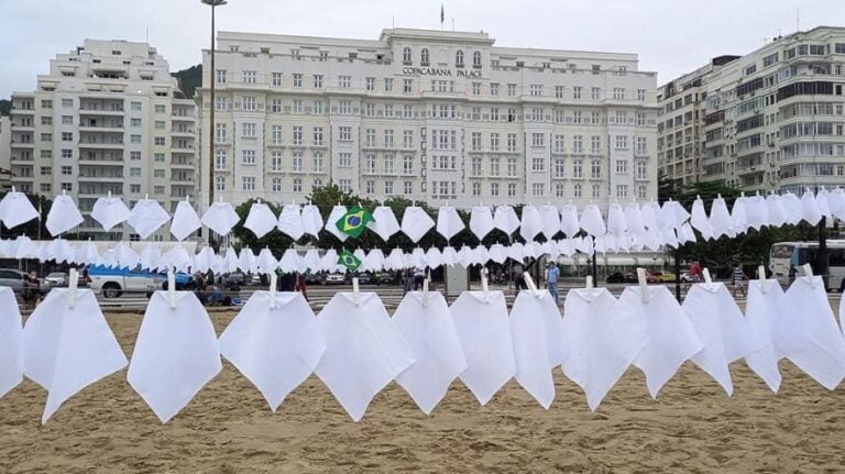 Brasil registra 202 mortes por covid-19 em 24 horas