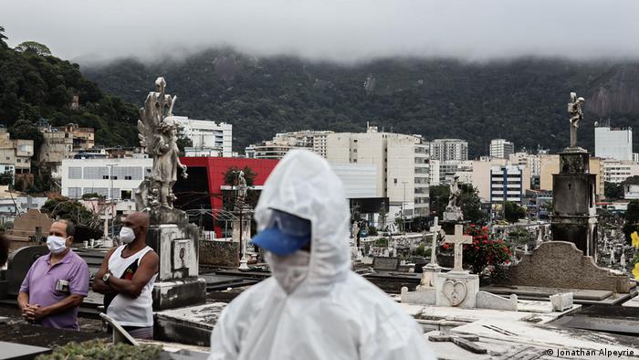 Brasil registra 468 mortes por covid-19 em 24 horas