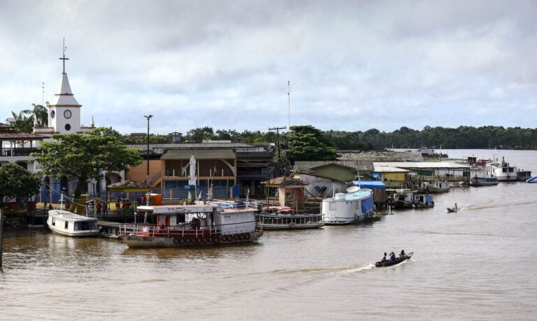 Moradoras da Ilha de Marajó fazem exames preventivos contra o câncer