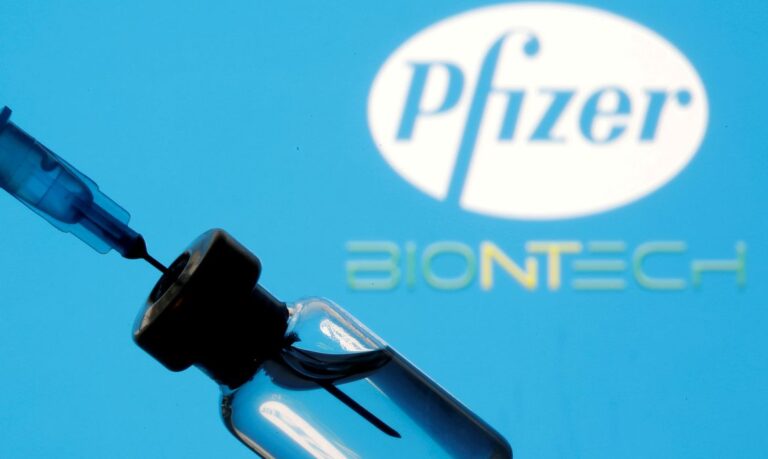 Rio antecipa 2° dose da vacina Pfizer para quem tem 17 anos ou mais