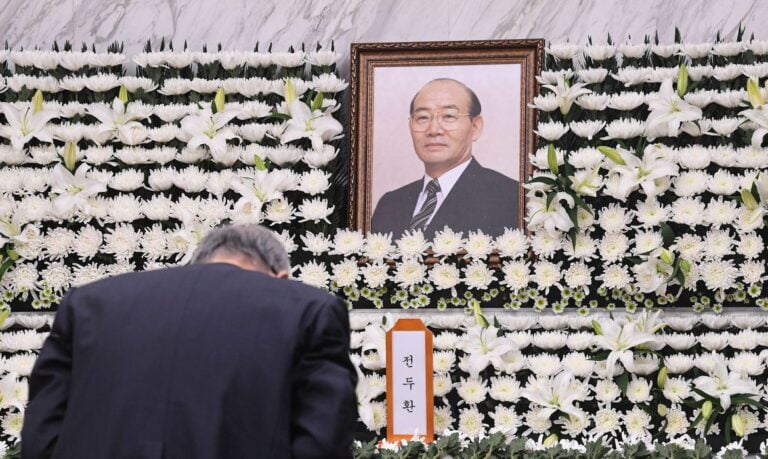 Ex-presidente da Coreia do Sul morre aos 90 anos