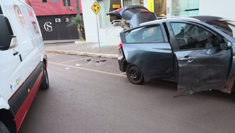 Seis suspeitos de assalto a agências bancárias são mortos em confronto com policiais no Paraná, diz PM