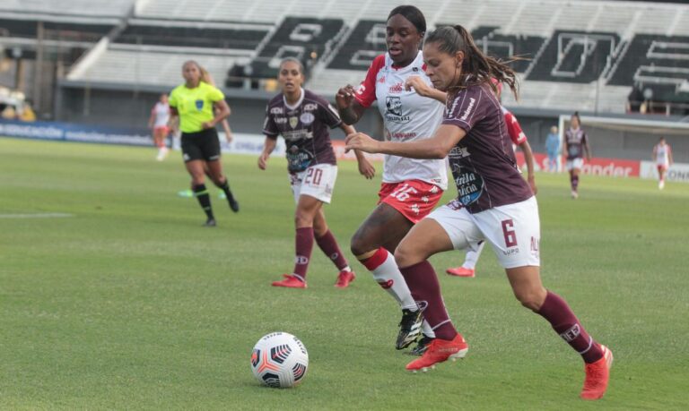 Ferroviária perde semi e adia sonho do tri na Libertadores Feminina