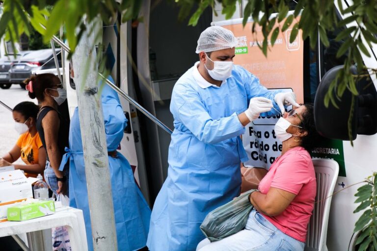 Covid-19: Brasil chega a 21,88 milhões de casos e 609,5 mil mortes