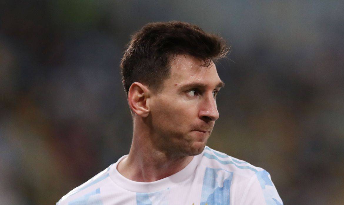 Messi está recuperado e pode atuar em duelo Argentina x Uruguai