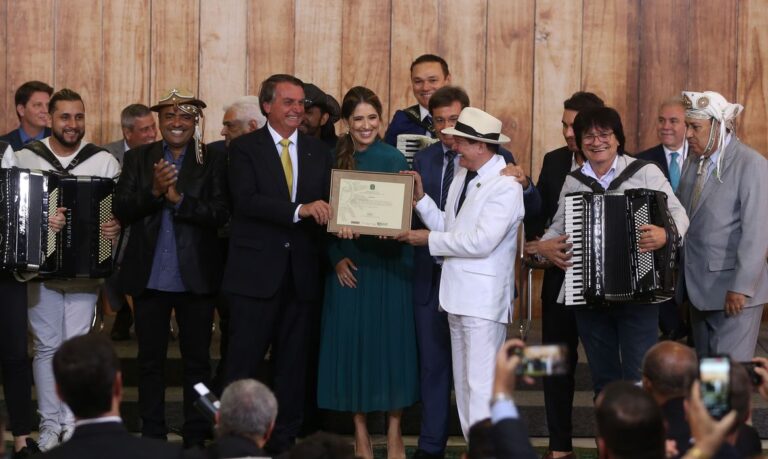 Presidente participa de cerimônia de reconhecimento do forró