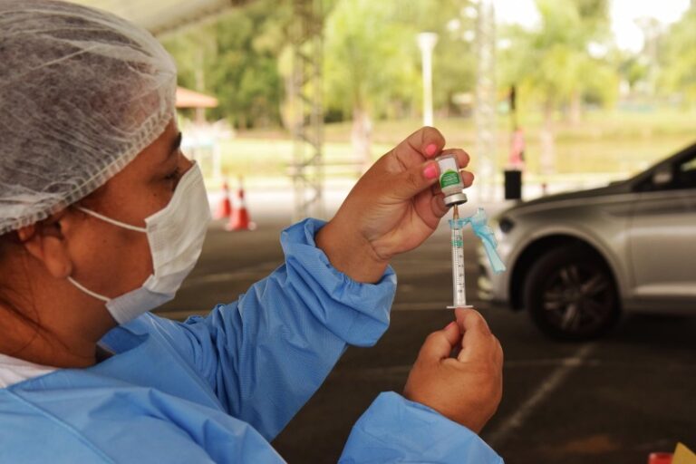 Covid-19: Brasil tem 22,3 milhões de casos e 619,2 mil mortes