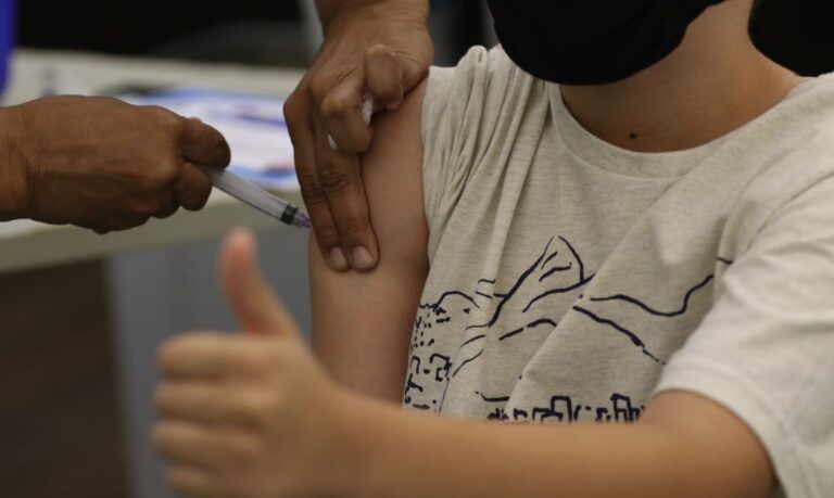 São Paulo antecipa vacina em crianças de 5 a 8 anos de idade