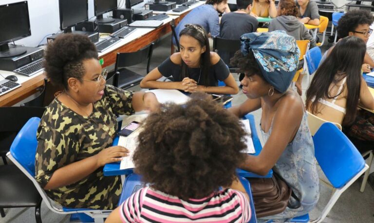 UFRJ vai apoiar projetos na chamada Favela e Universidade