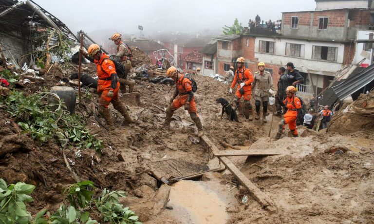 Total de mortos em Petrópolis sobe para 58