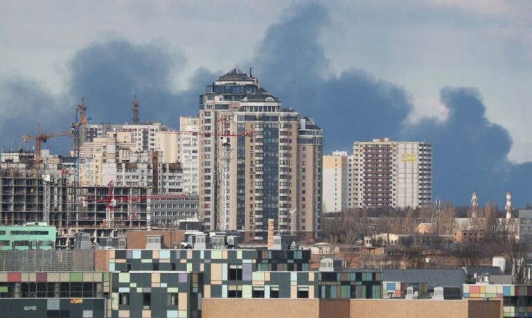 Foguetes matam 11 na cidade ucraniana de Kharkiv, diz autoridade