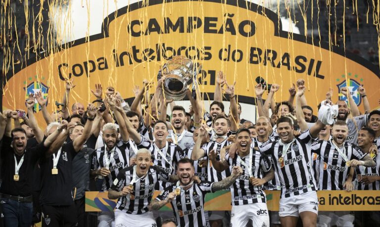 Com emoção ‘infinita’ nos pênaltis, Atlético-MG vence o Flamengo nos pênaltis e é supercampeão do Brasil!