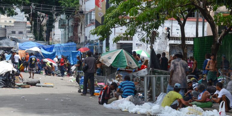 Prefeitura de SP anuncia desmonte da aglomeração na Cracolândia