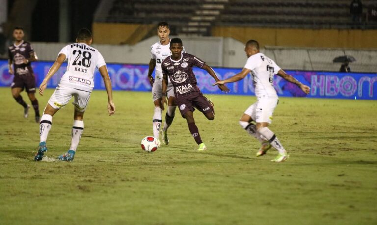 Santos empata com Ferroviária em jogo atrasado do Paulista