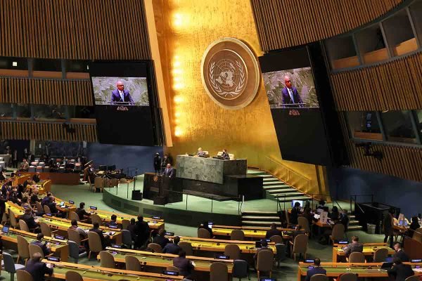 Assembléia-geral da ONU aprova resolução que condena a Rússia por invasão à Ucrânia