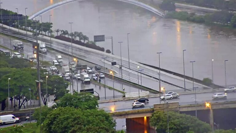 Após chuva forte na capital, segue elevado o risco de temporais em SP