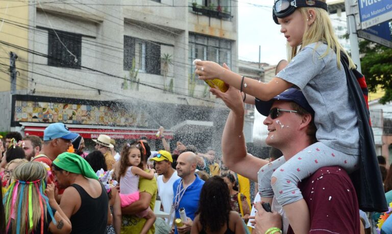 SP: blocos de carnaval de rua anunciam intenção de desfilar em abril