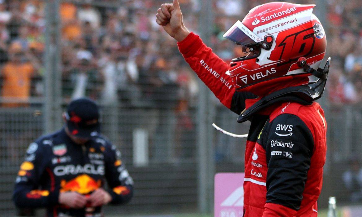Fórmula 1: Leclerc coloca Ferrari na pole position do GP da Austrália