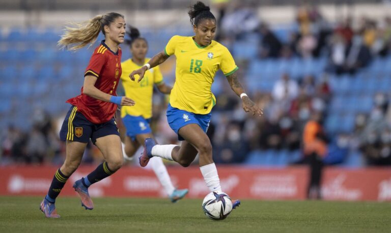 Seleção feminina fica no 1 a 1 com a Espanha em amistoso