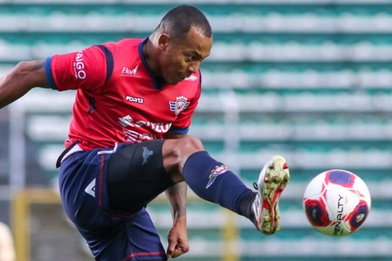 Jorge Wilstermann x Ayacucho: onde assistir e horário do jogo hoje (13/04)