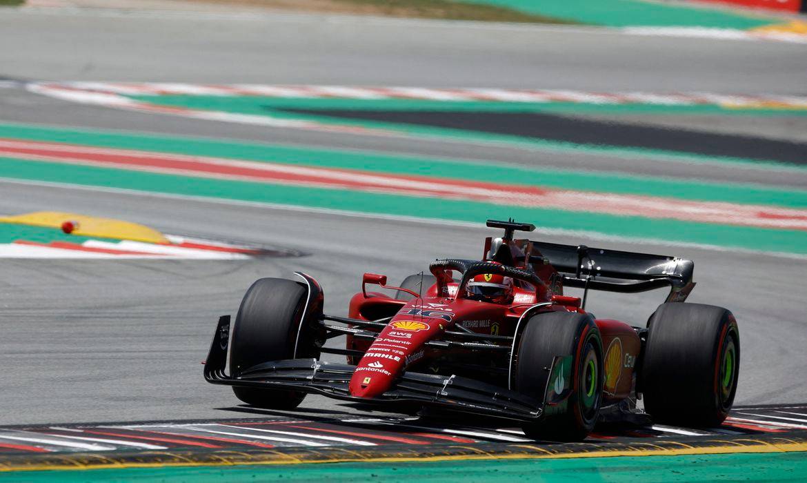 Leclerc, da Ferrari, conquista pole do GP da Espanha de Fórmula 1