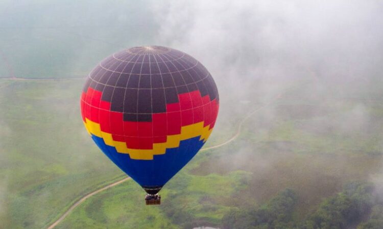 Balão cai no interior paulista e deixa uma pessoa gravemente ferida