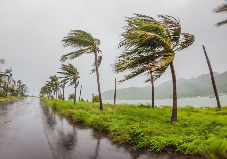 Inmet monitora possível evolução de ciclone para tempestade Yakecan