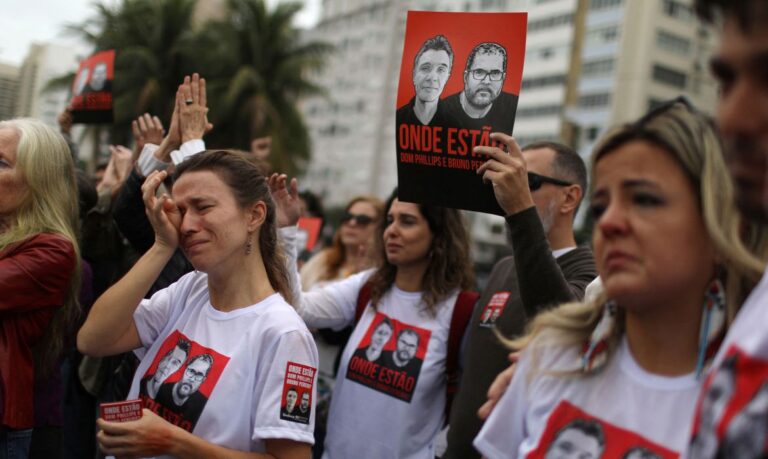 Manifestantes no Rio pedem resposta sobre desaparecimento no Amazonas