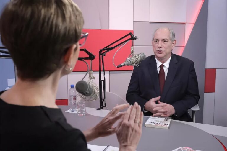 Assistir Entrevista de Ciro Gomes no PodCast ‘O Assunto’ – 14/06/2022