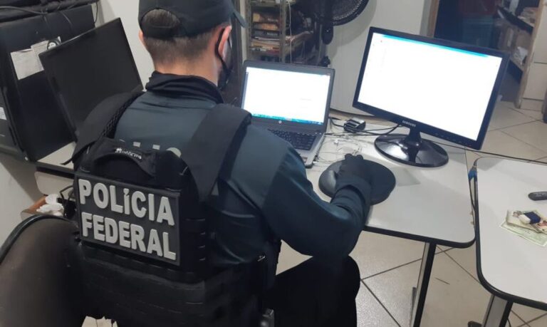 PF prende importador que usava Correios para trazer armas