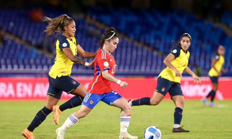 Chile vence a primeira pela Copa América de futebol feminino