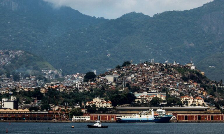 Programa vai reformar casas em favelas do Rio de Janeiro