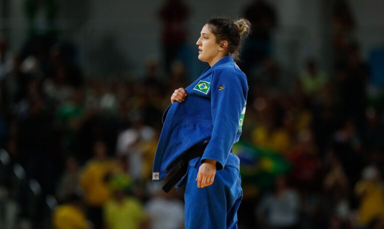 Rafael Macedo é prata e Mayra Aguiar bronze em Grand Prix de Judô