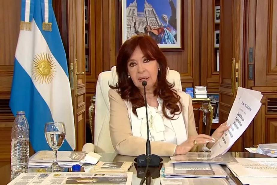 Crise econômica e acusações contra Cristina Kirchner criam tempestade perfeita na Argentina