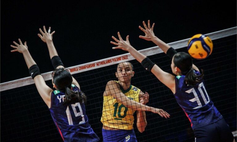 Já classificado, Brasil sofre 1ª derrota no Mundial de Vôlei Feminino