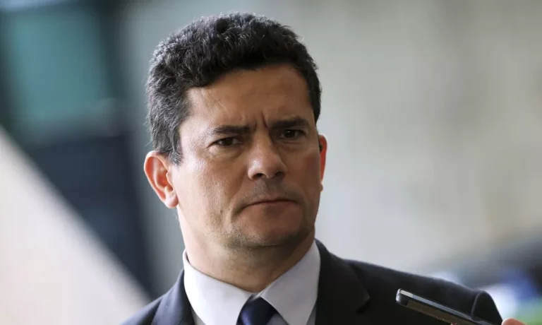 SÉRGIO MORO: justiça cumpre mandado de busca e apreensão na casa do ex-juiz neste sábado (3)