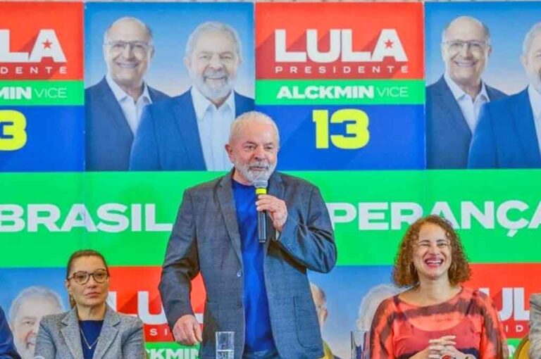 Campanha de Lula afirma no TSE que Bolsonaro descumpriu decisão