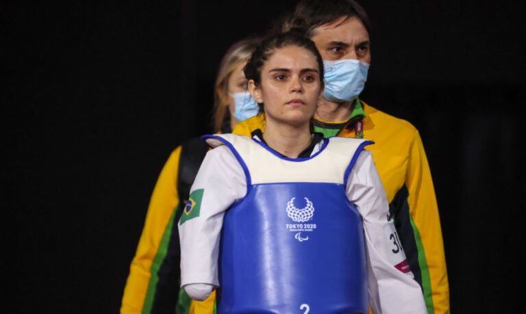 Silvana Fernandes é ouro no Grand Prix de taekwondo paralímpico