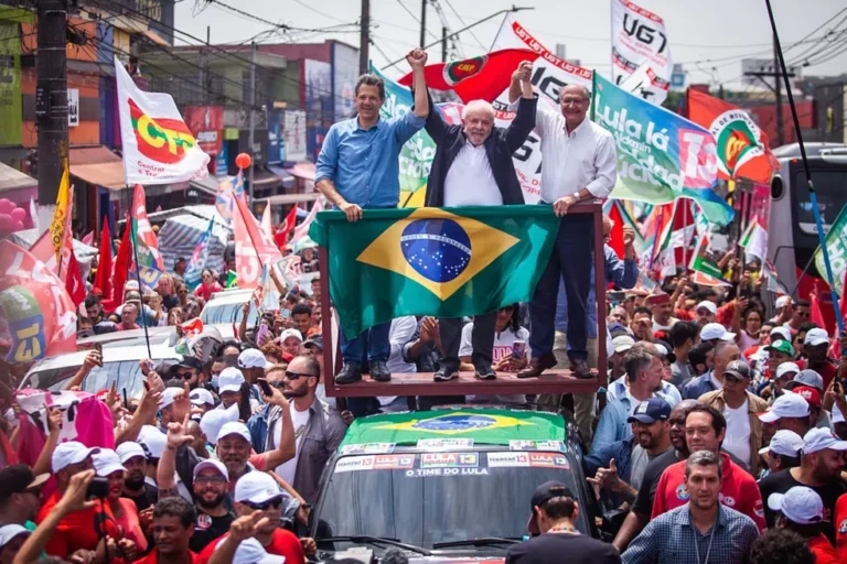 Haddad diz que vai expandir o monotrilho em SP