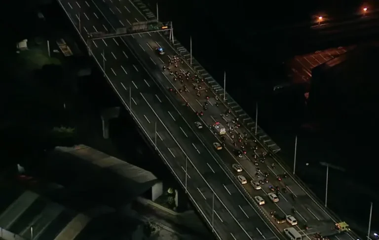 Polícia libera parcialmente Ponte Rio-Niterói depois de três horas de interdição