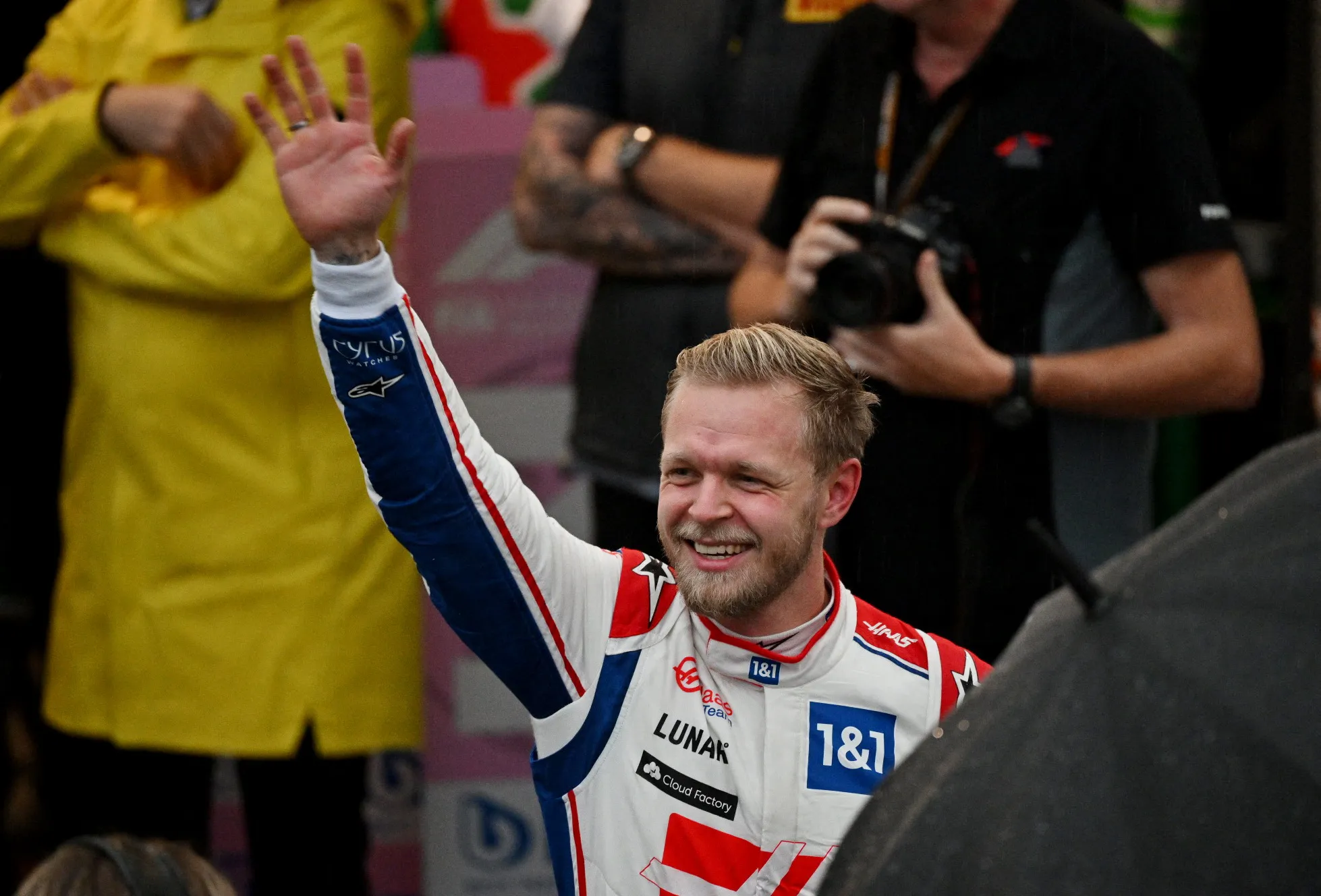 Kevin Magnussen surpreende e é pole na sprint do GP de São Paulo