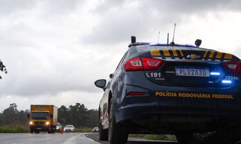 Rodovias federais têm dois pontos de bloqueio