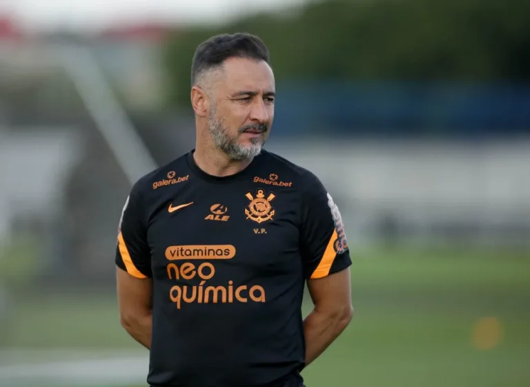 Vítor Pereira deixa o Corinthians após a final do Brasileirão