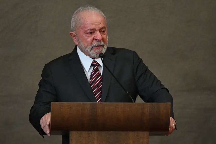 Lula chora e desabafa após receber diploma no TSE e exalta democracia