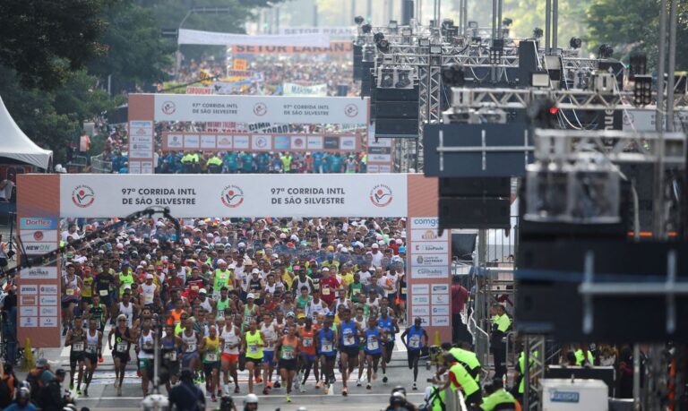 Pelé é homenageado na corrida de São Silvestre