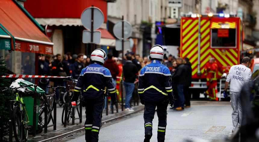 Tiroteio no centro de Paris deixa vários mortos e feridos